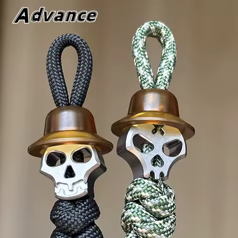COLGANTE CALAVERA PUNK PARA MOCHILA CAMPING