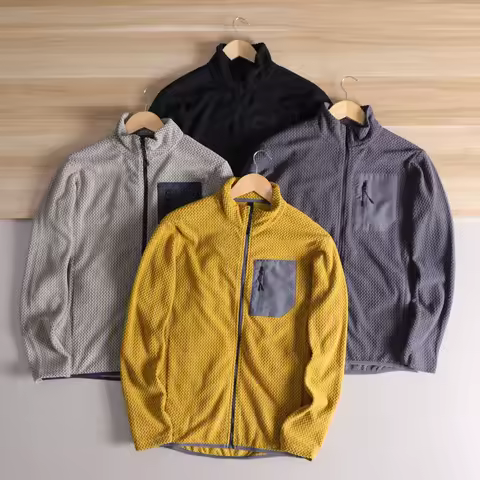 CHAQUETA LIGERA TRANSPIRABLE SECADO