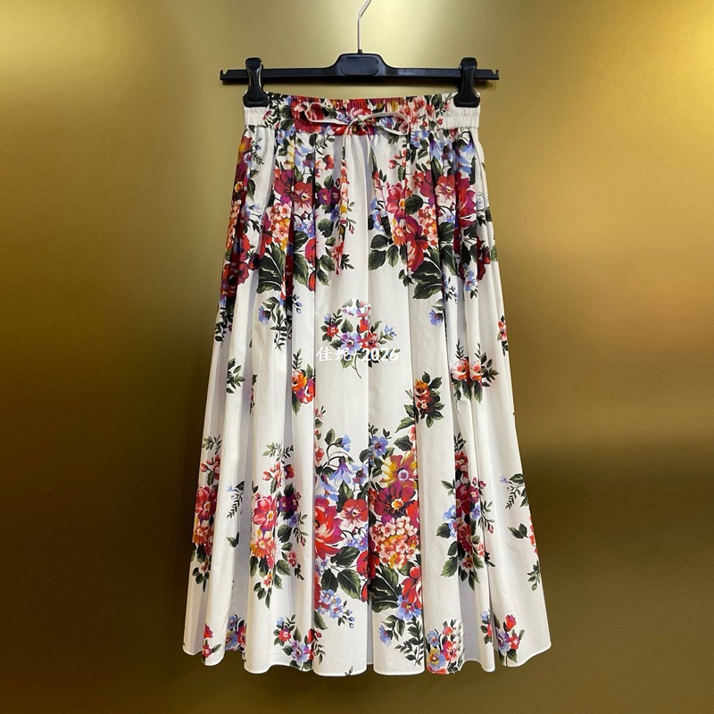 Line Fashionable Midi Skirt